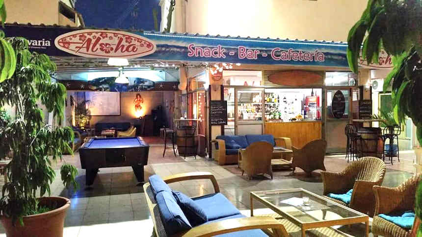 Aloha Cocktail Bar Interior