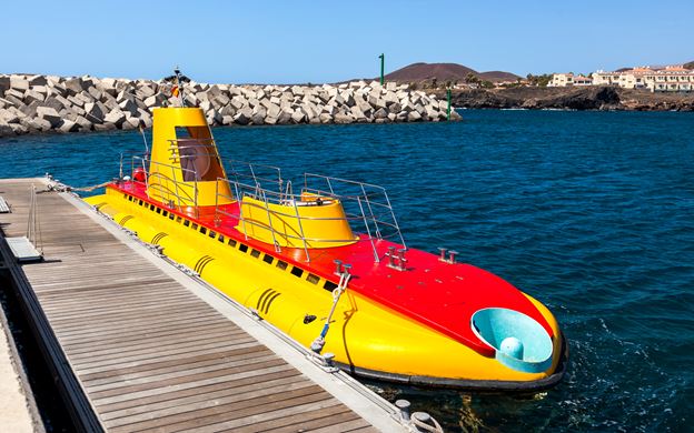 Yellow Submarine Underwater Trip