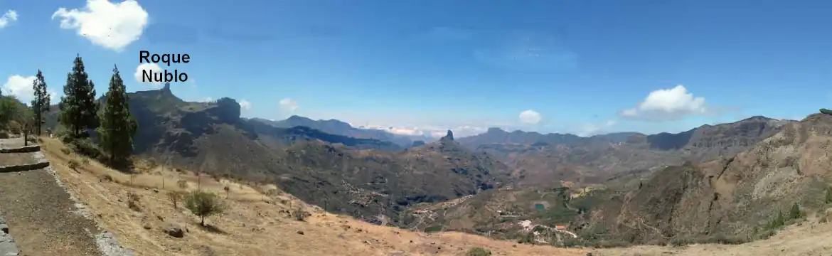 Roque Nublo on the left