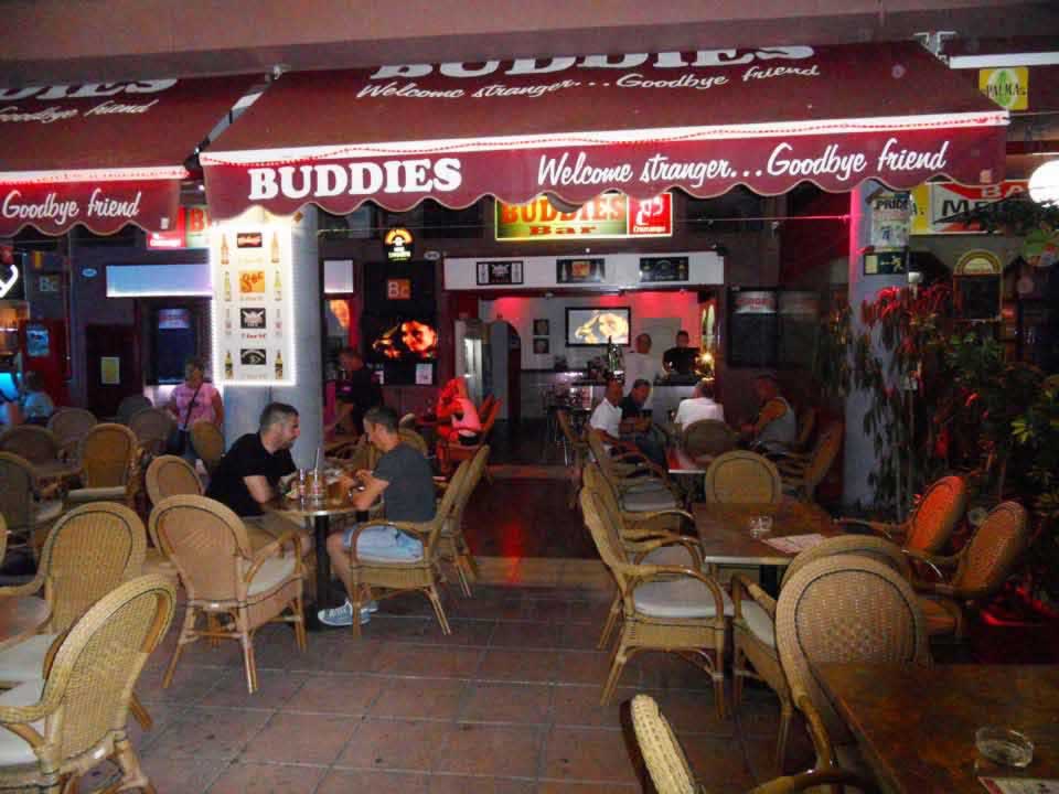 Buddies Bar