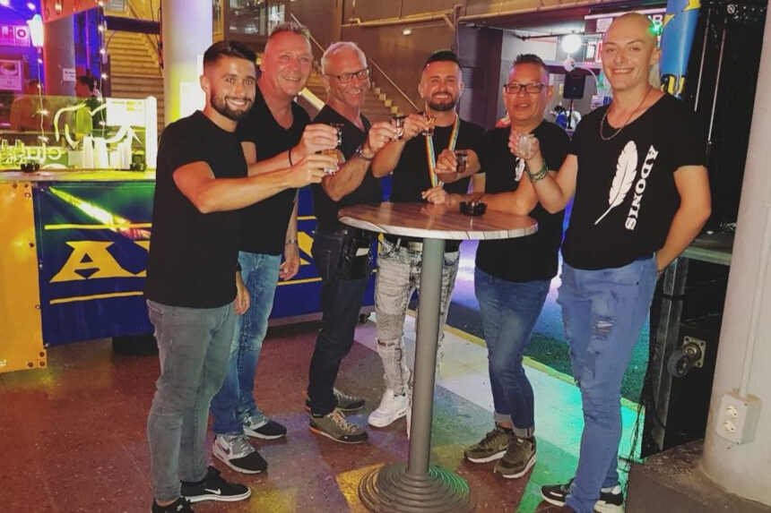 Adonis Bar Team