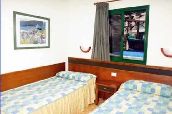 Las Faluas Apartments Room