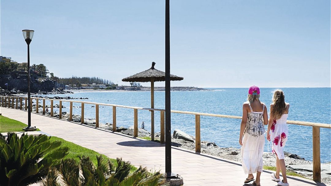 Bahia Feliz Seafront Walk