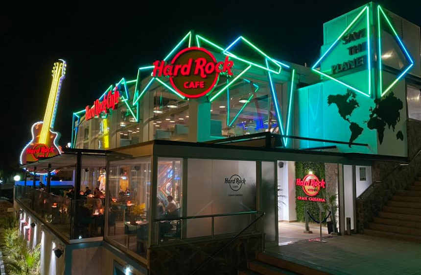 Hard Rock Cafe Entertainment Exterior at Night